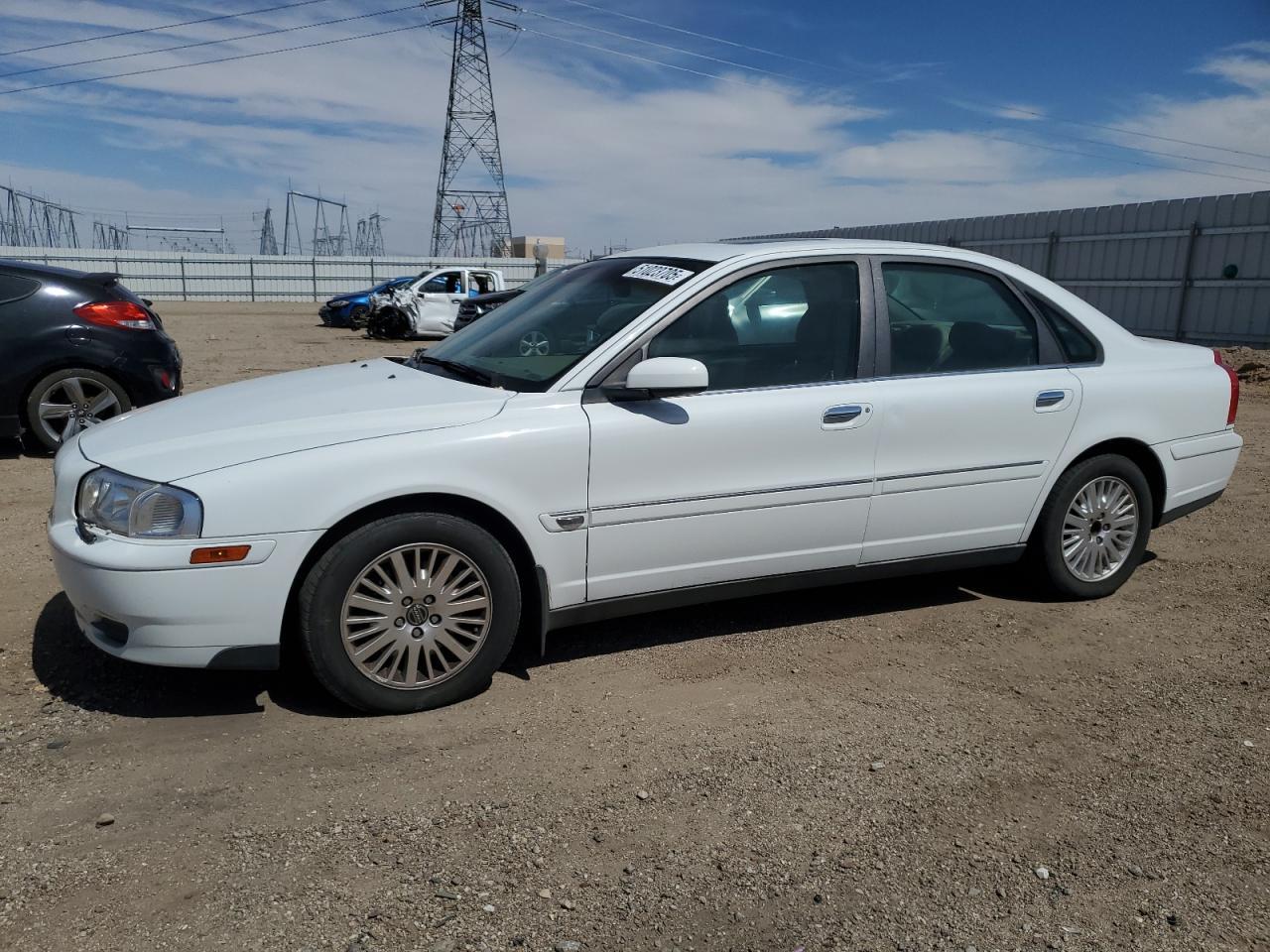 2004 VOLVO S80