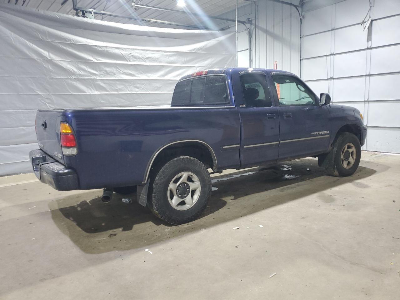 2002 TOYOTA TUNDRA