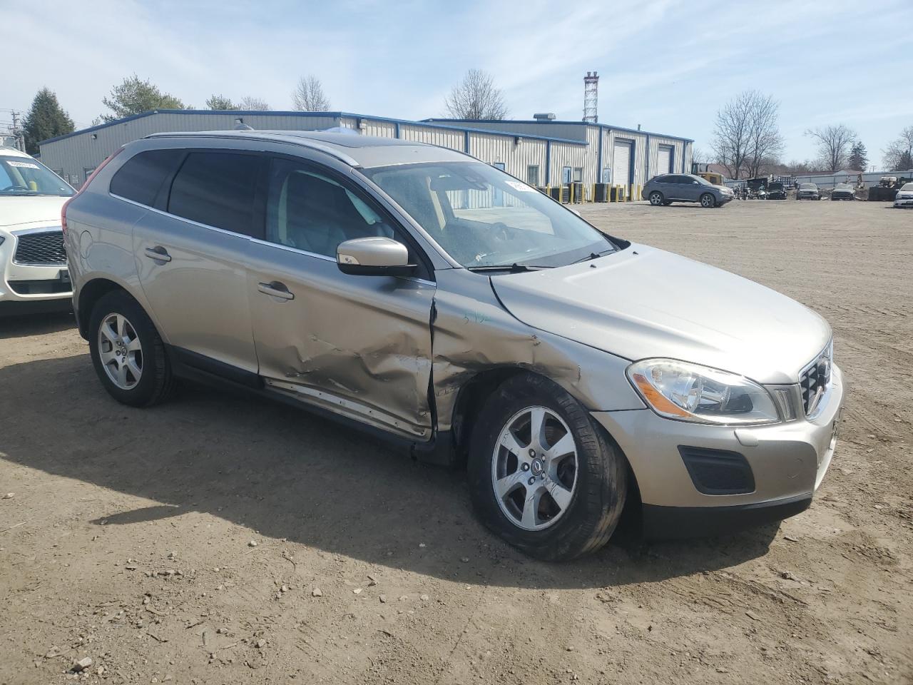 2011 VOLVO XC60