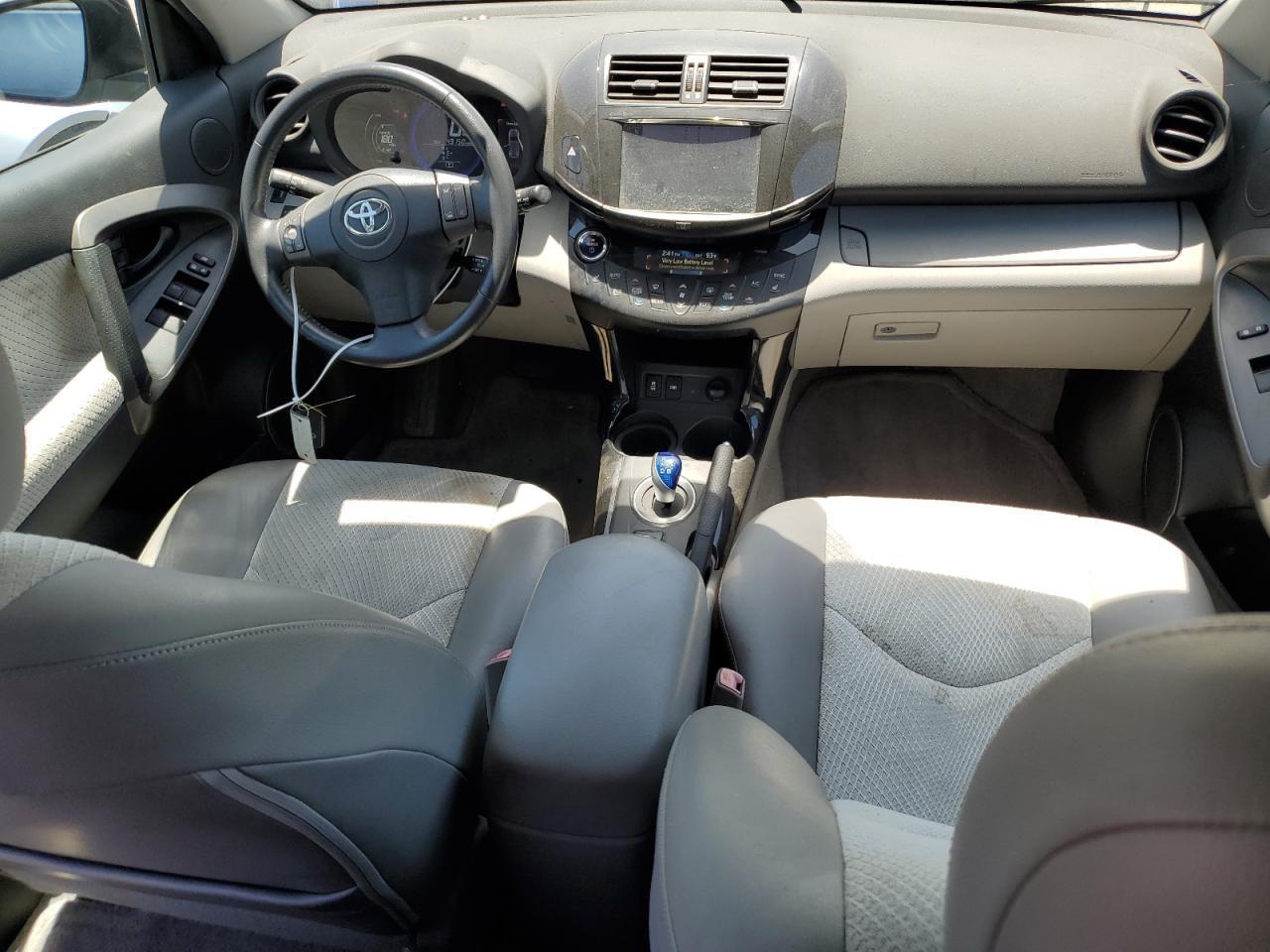 2014 TOYOTA RAV4