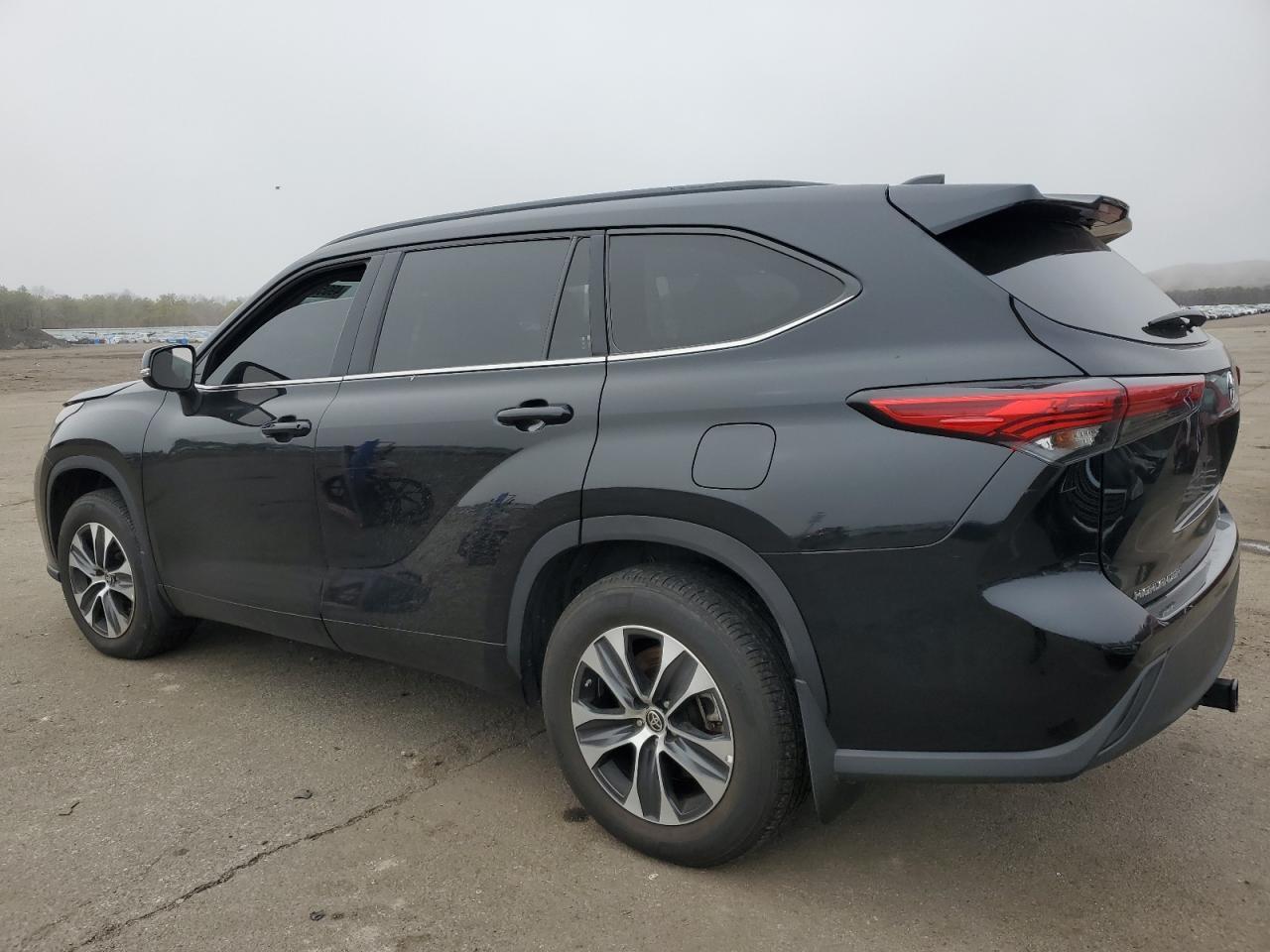 2022 TOYOTA HIGHLANDER