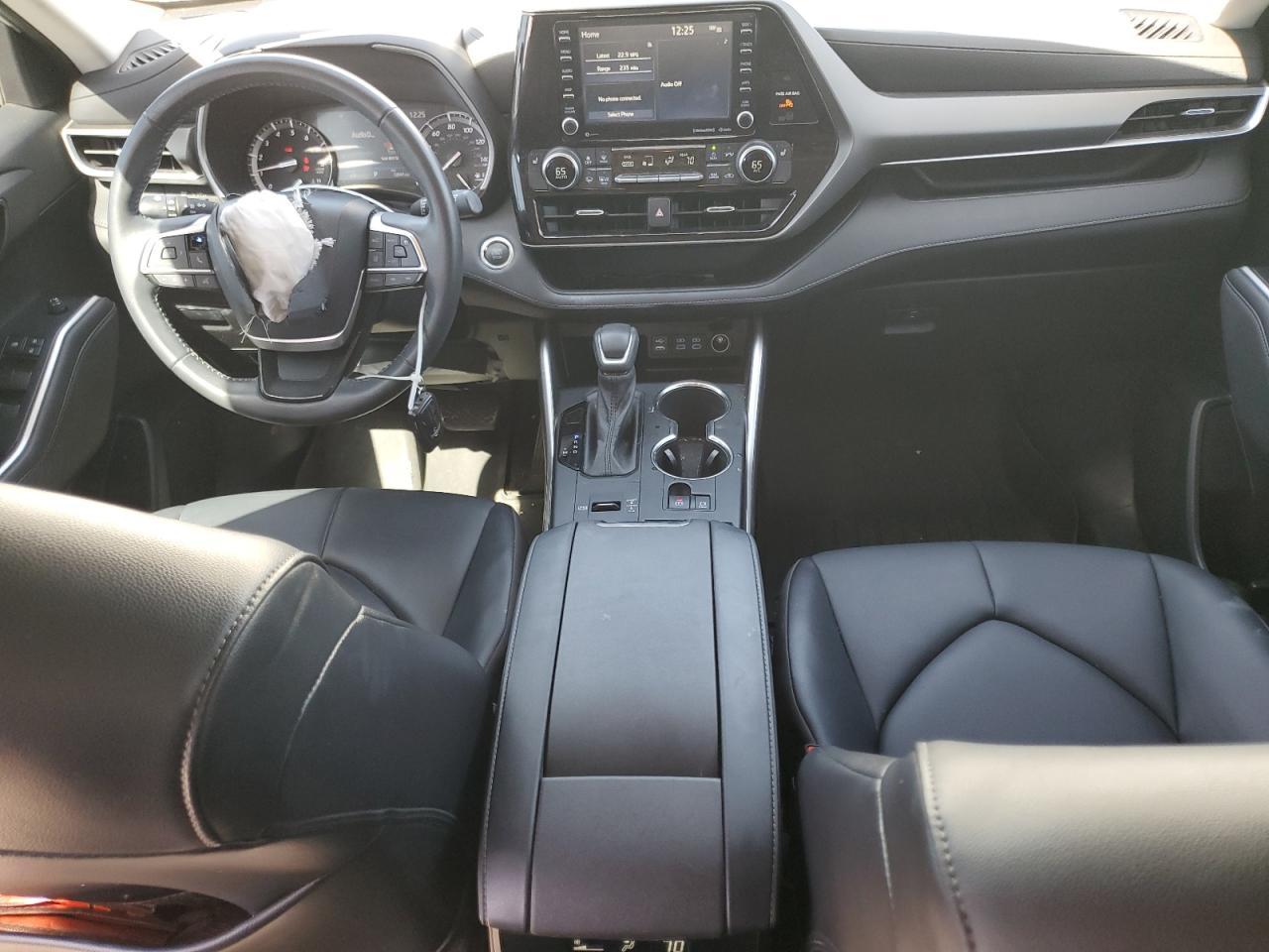 2022 TOYOTA HIGHLANDER