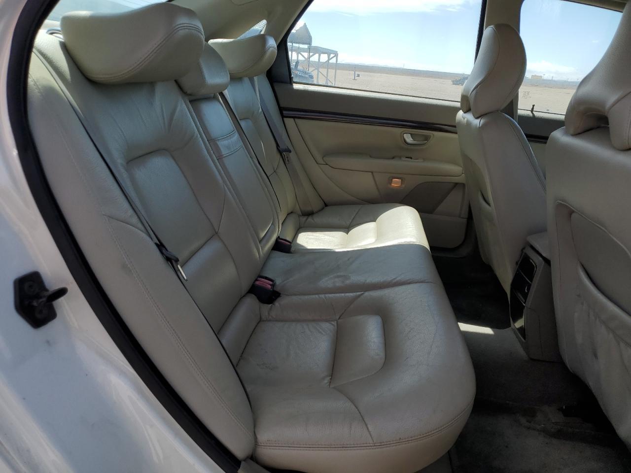 2004 VOLVO S80