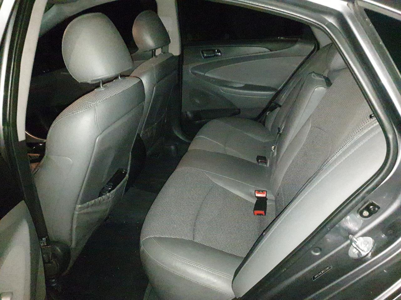 2011 HYUNDAI SONATA