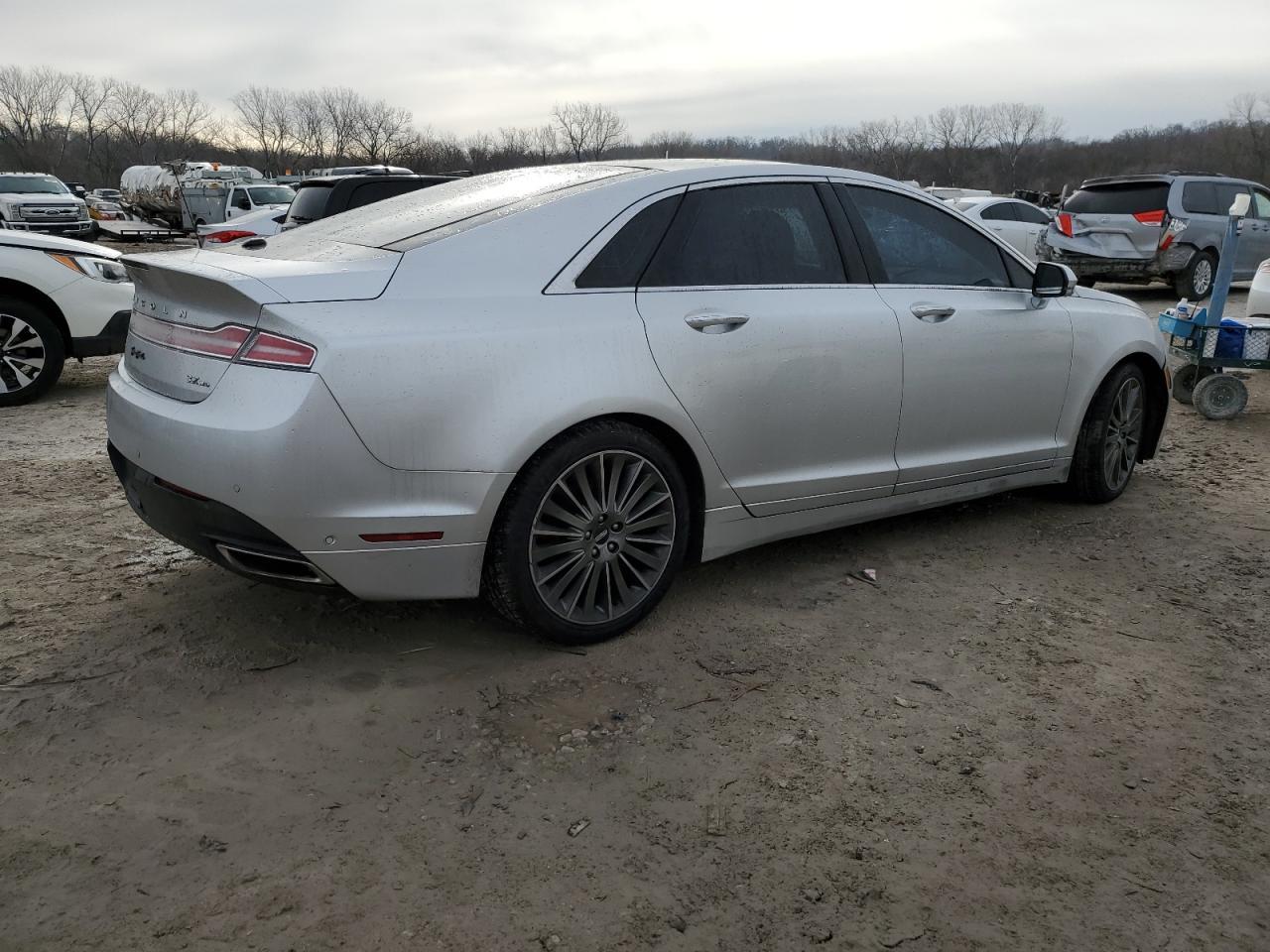 2013 LINCOLN MKZ