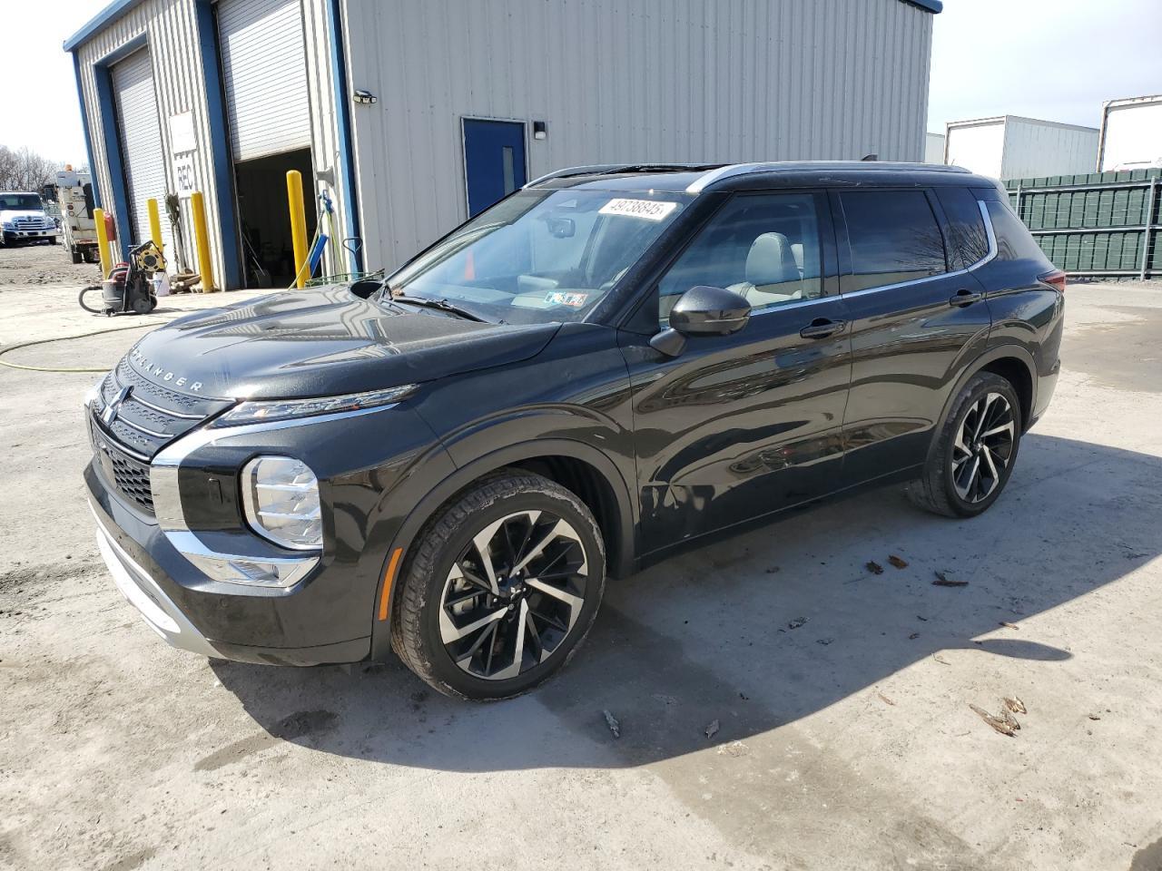 2023 MITSUBISHI outlander