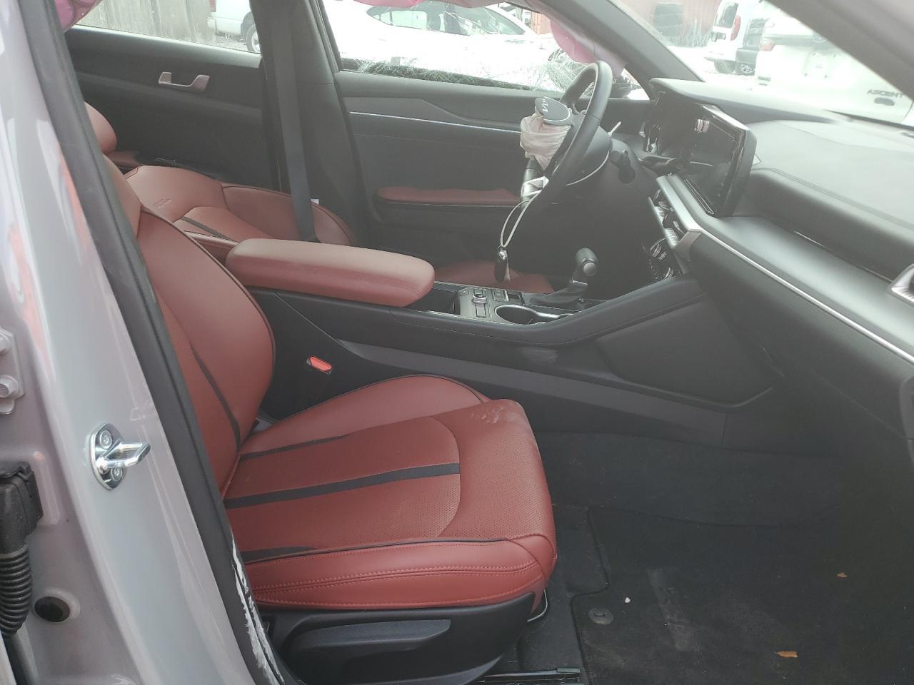 2023 KIA K5