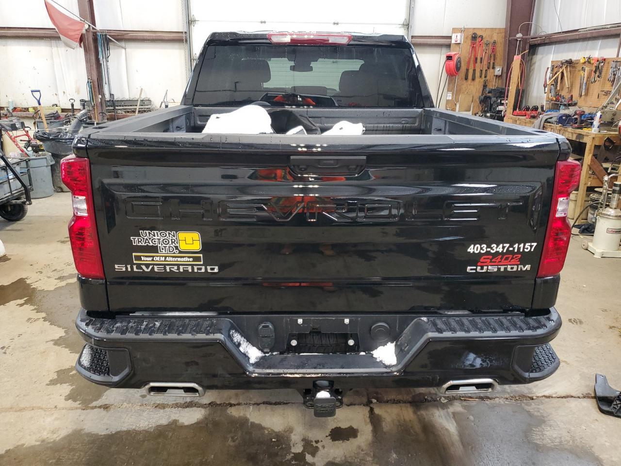 2025 CHEVROLET Silverado