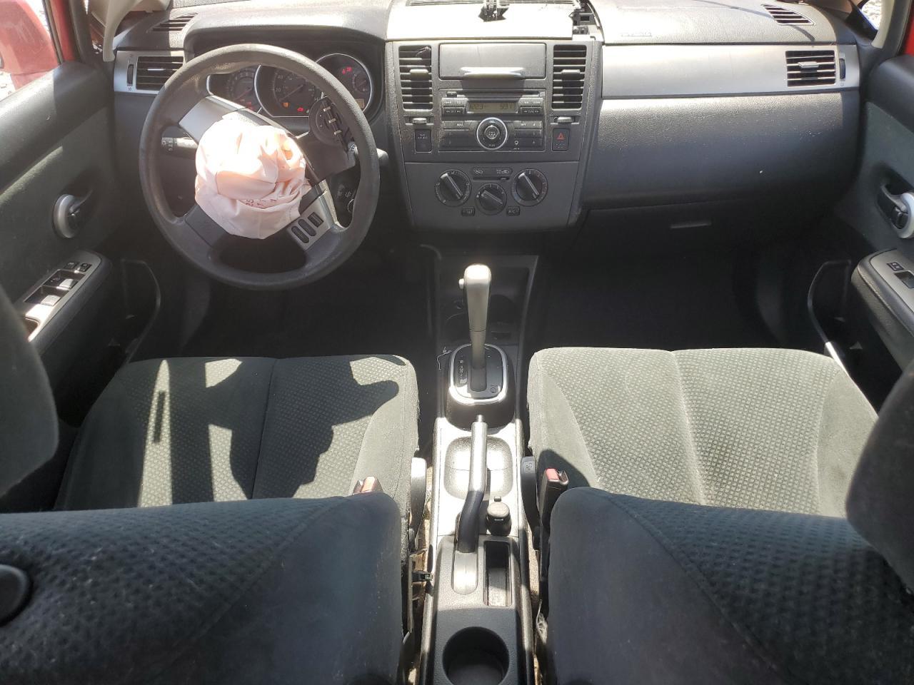 2011 NISSAN VERSA