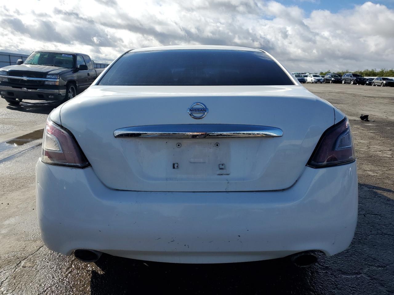 2012 NISSAN Maxima