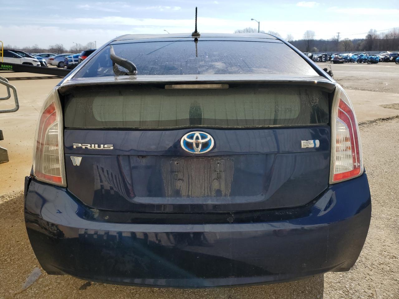 2015 TOYOTA PRIUS