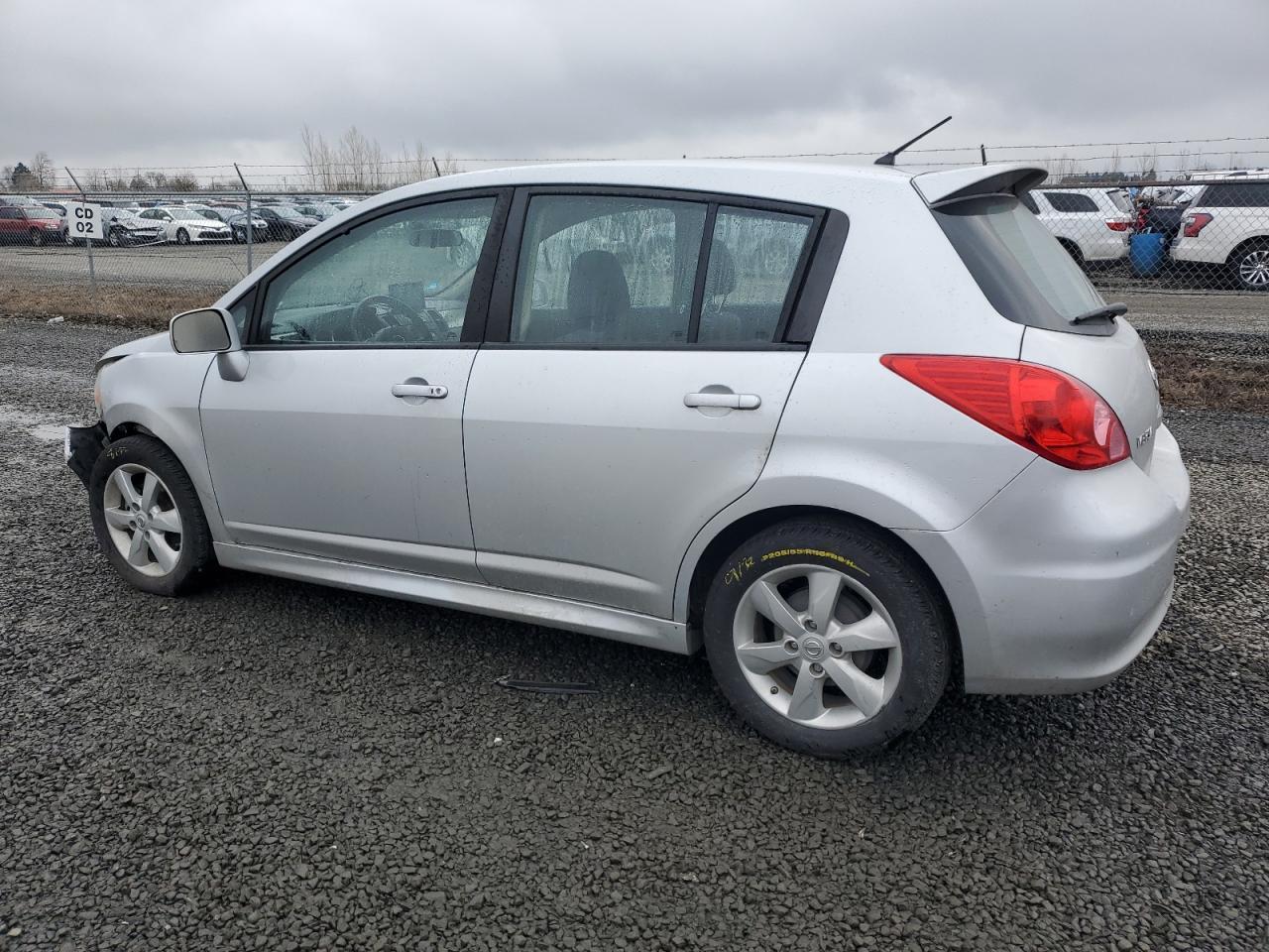 2011 NISSAN VERSA