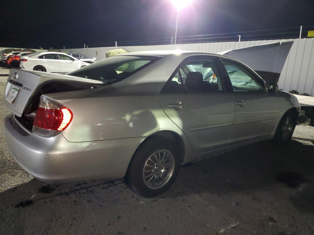 2005 TOYOTA CAMRY