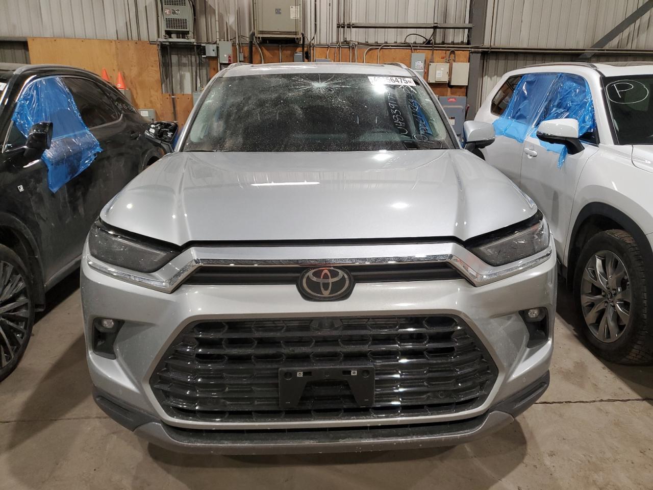 2024 TOYOTA HIGHLANDER
