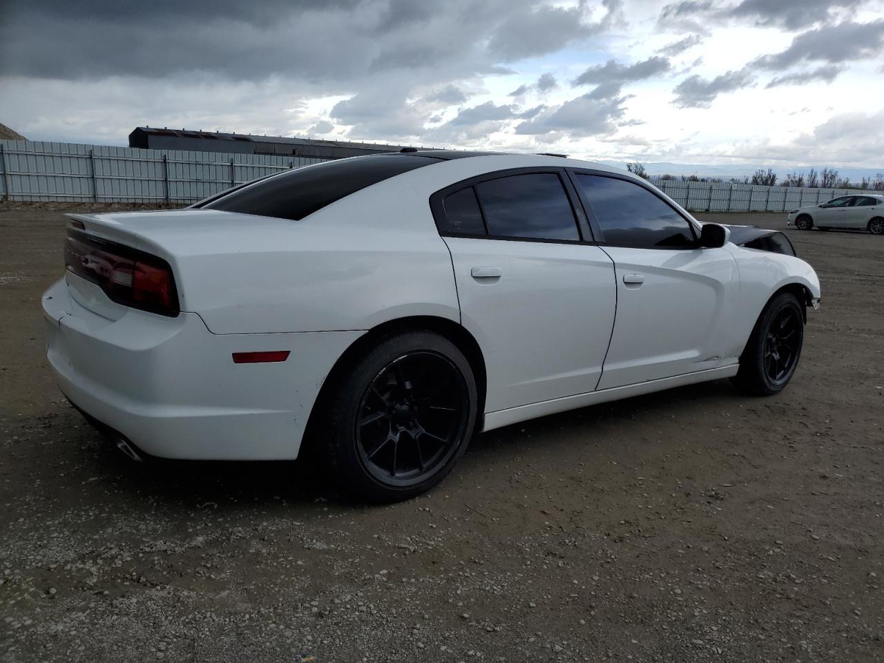 2011 DODGE CHARGER