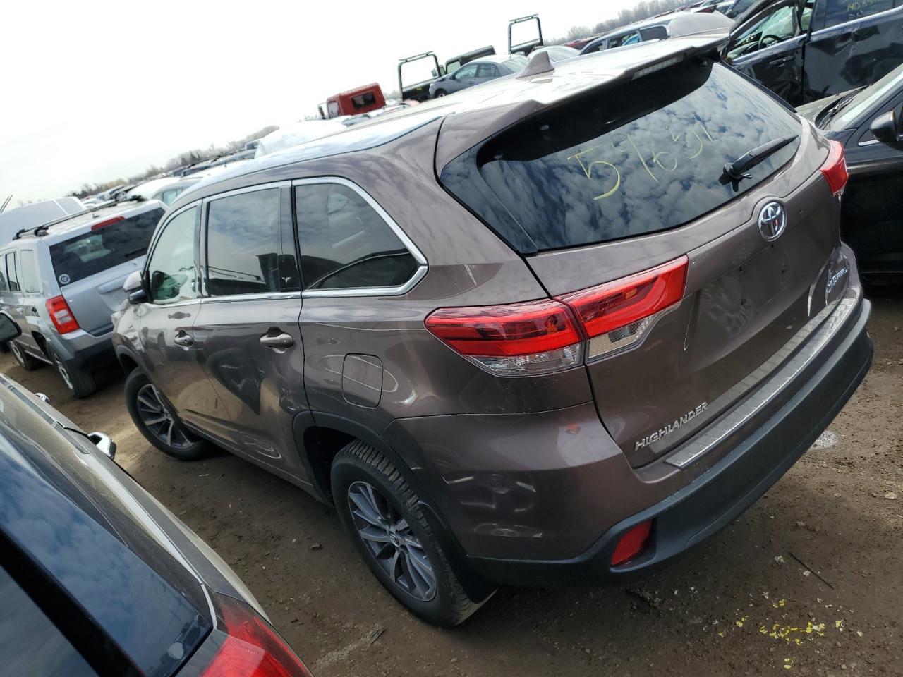 2017 TOYOTA HIGHLANDER