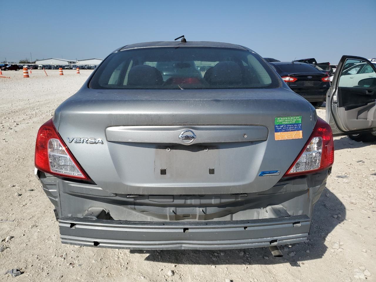 2012 NISSAN VERSA