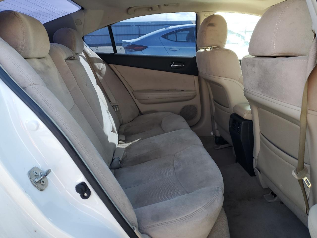 2012 NISSAN Maxima