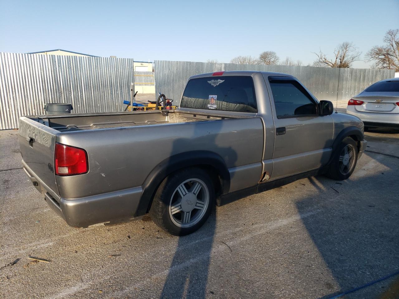 1998 CHEVROLET S10