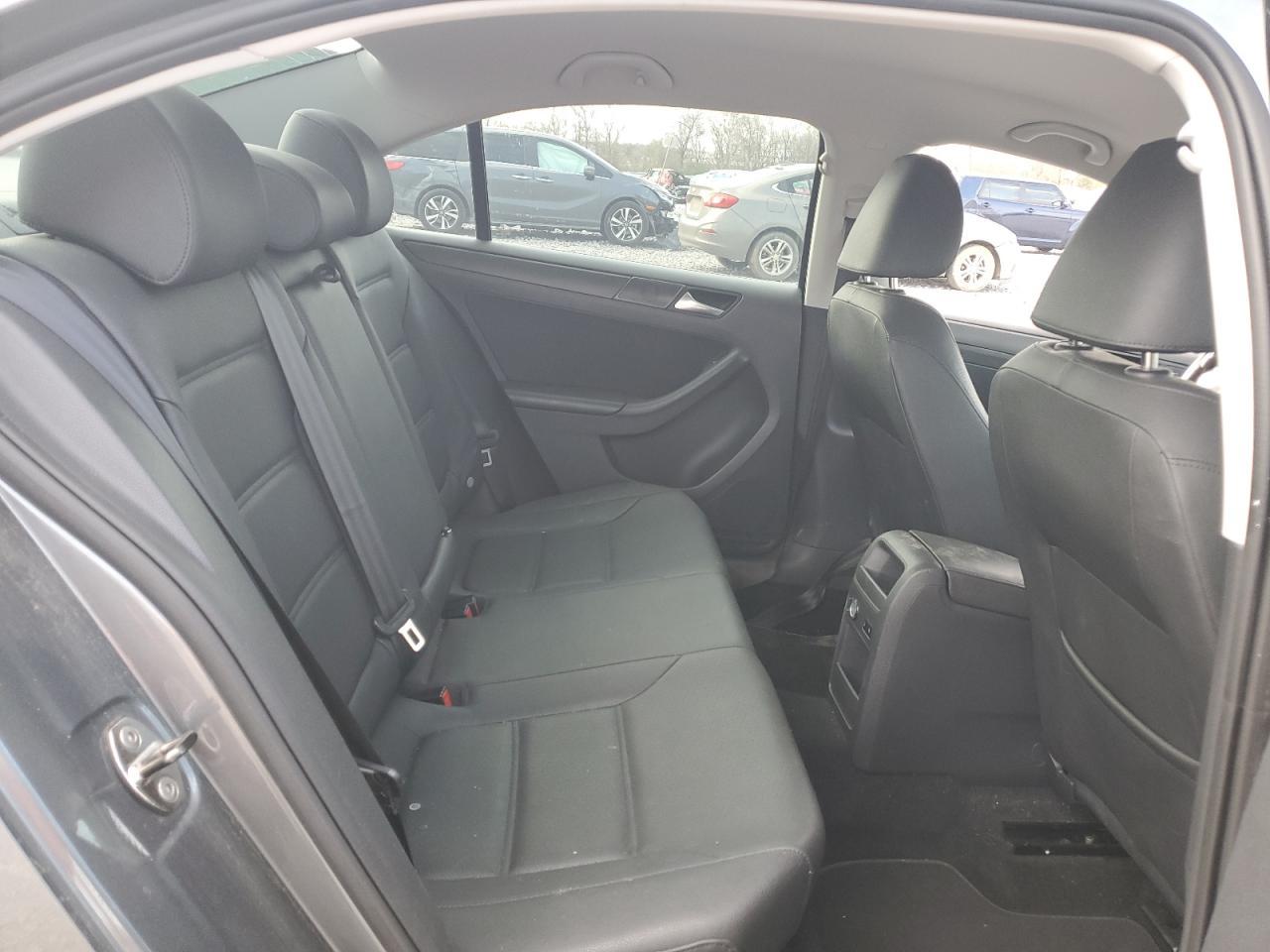 2012 VOLKSWAGEN JETTA