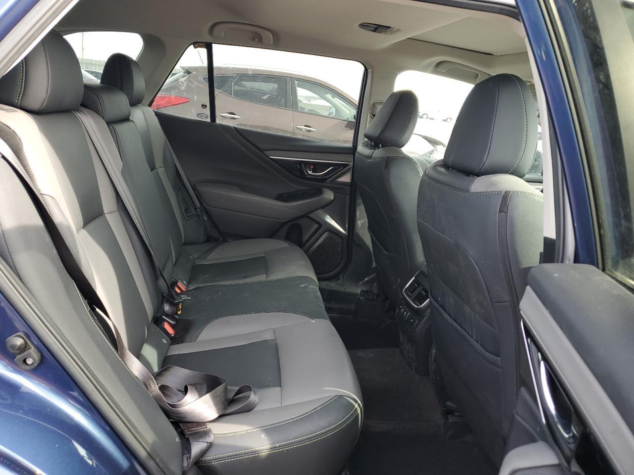 2021 SUBARU Outback