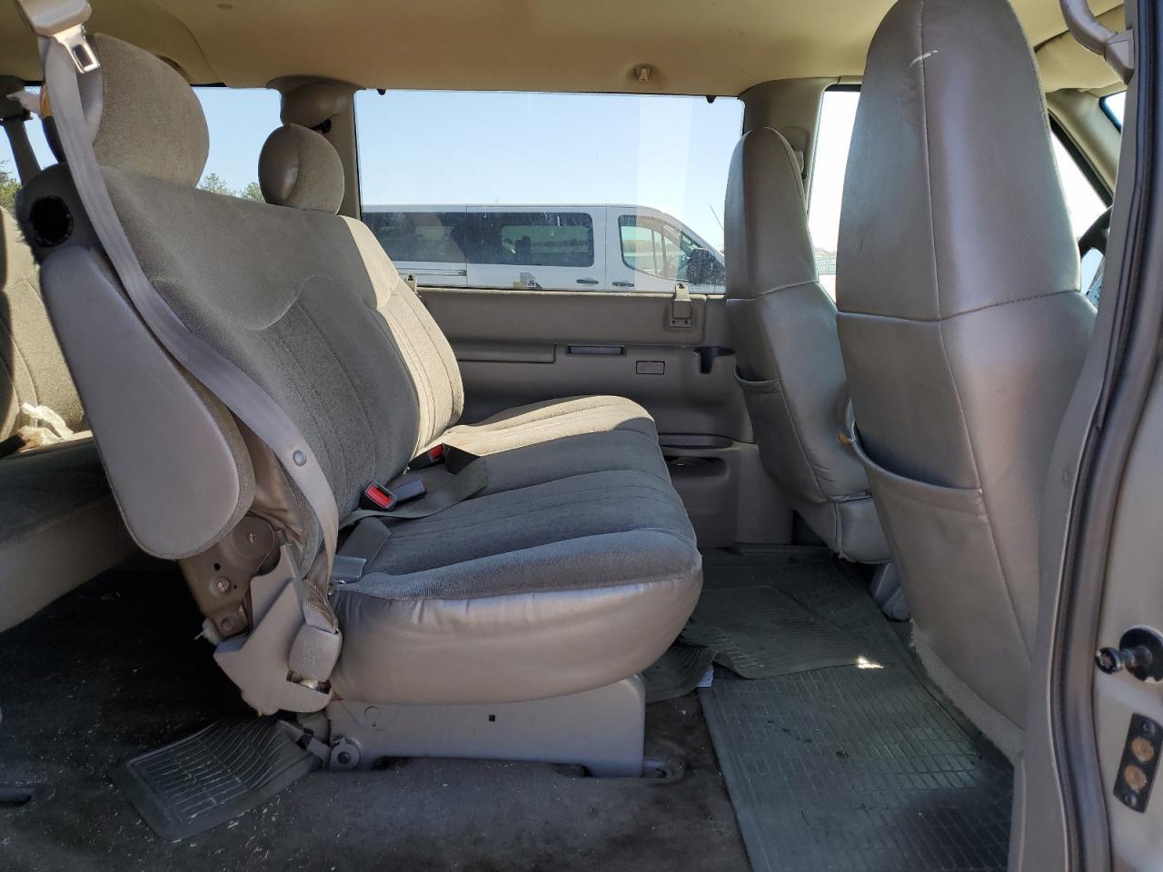 2004 CHEVROLET Astro