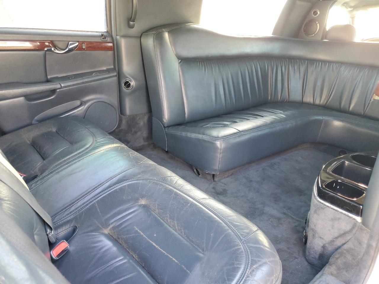 2000 CADILLAC Professional Chassis