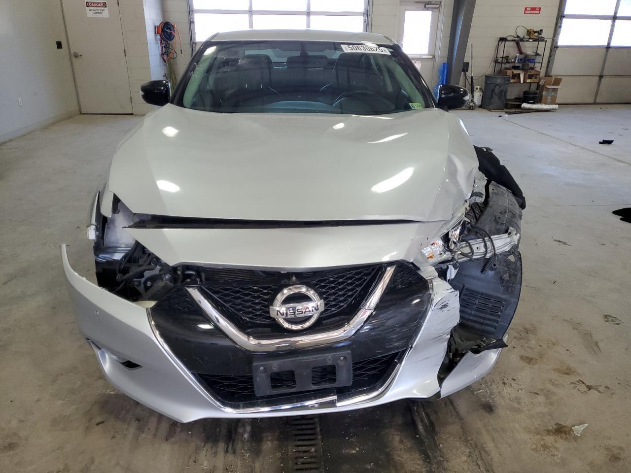2018 NISSAN Maxima