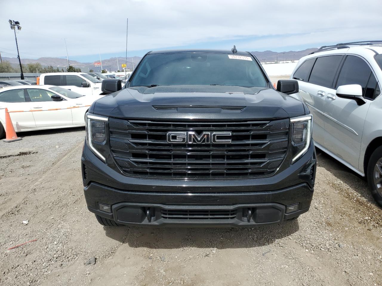 2023 GMC Sierra