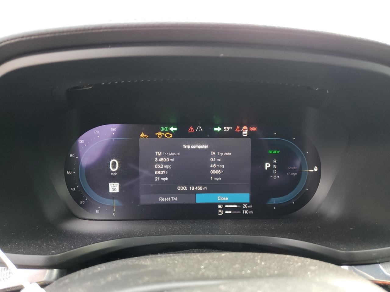 2023 VOLVO V60