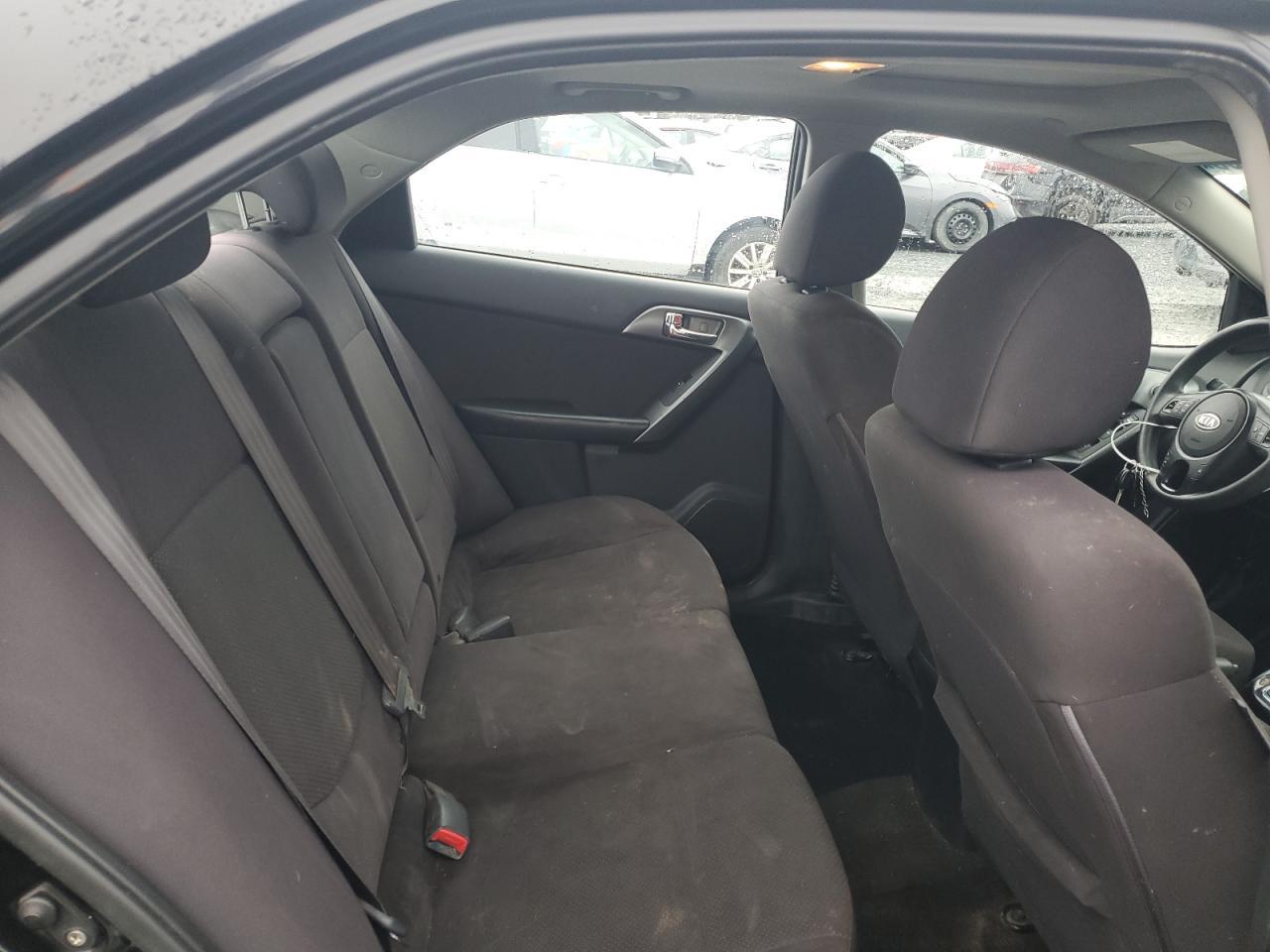 2013 KIA FORTE