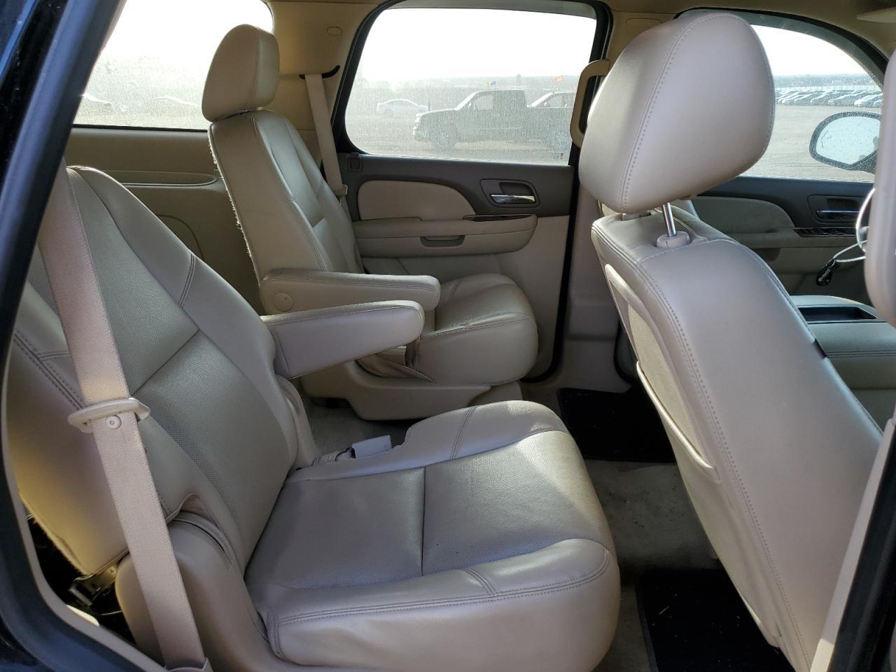 2013 CHEVROLET Tahoe