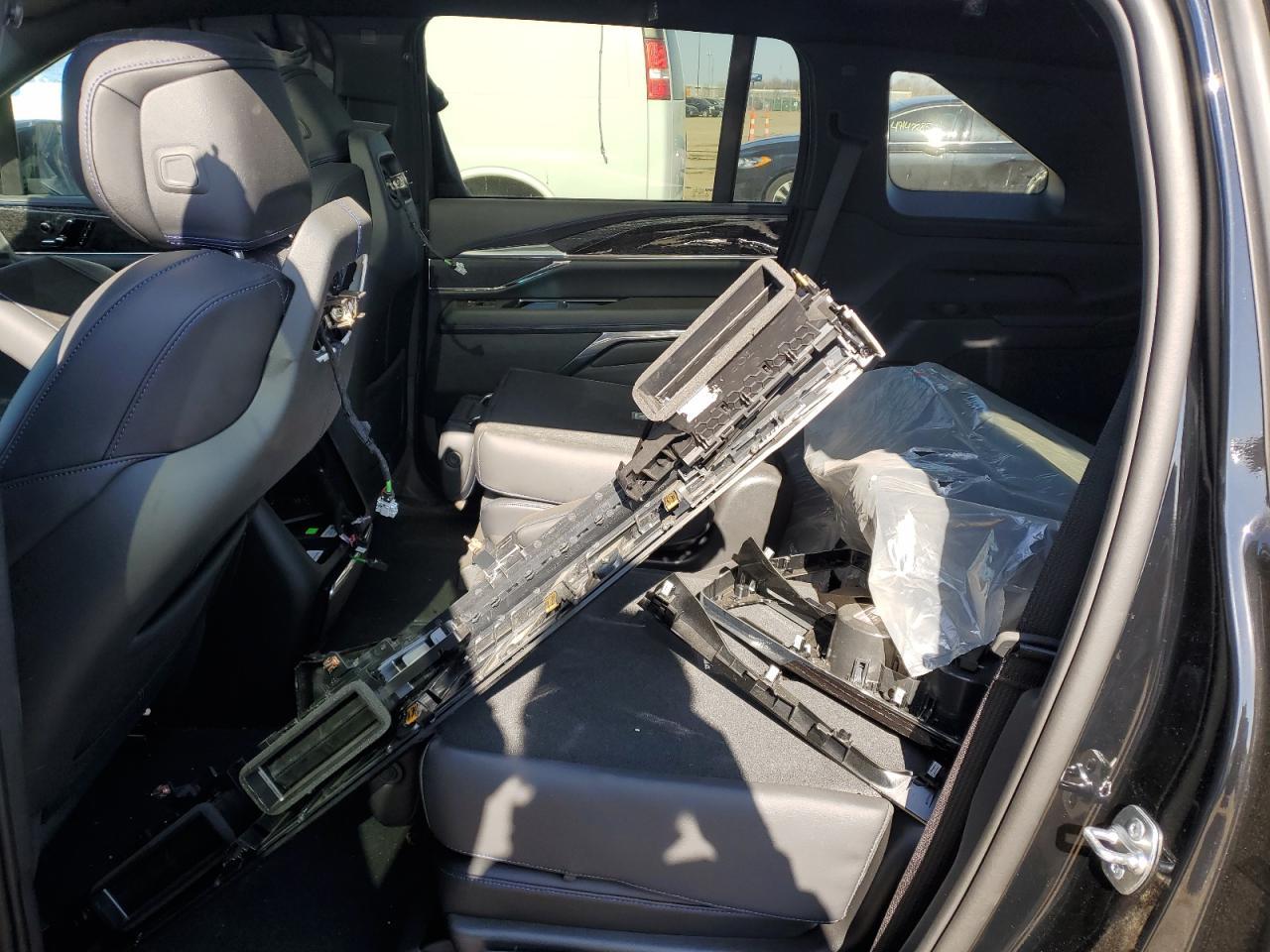 2025 CADILLAC ESCALADE