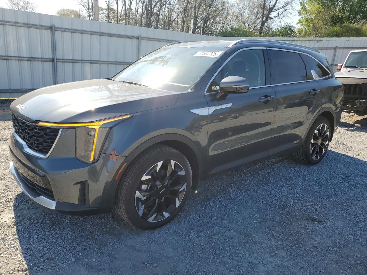2024 KIA SORENTO