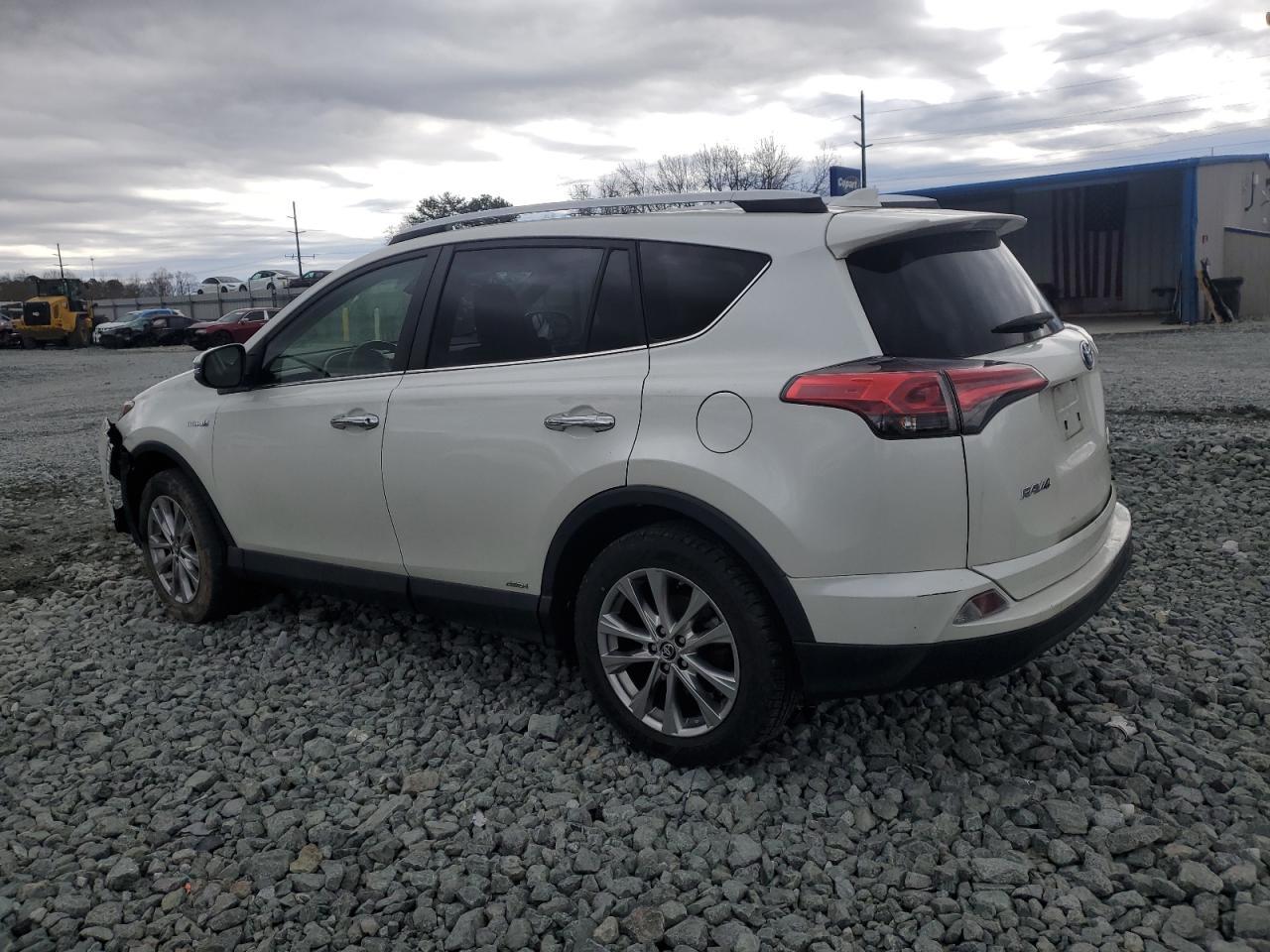 2016 TOYOTA RAV4