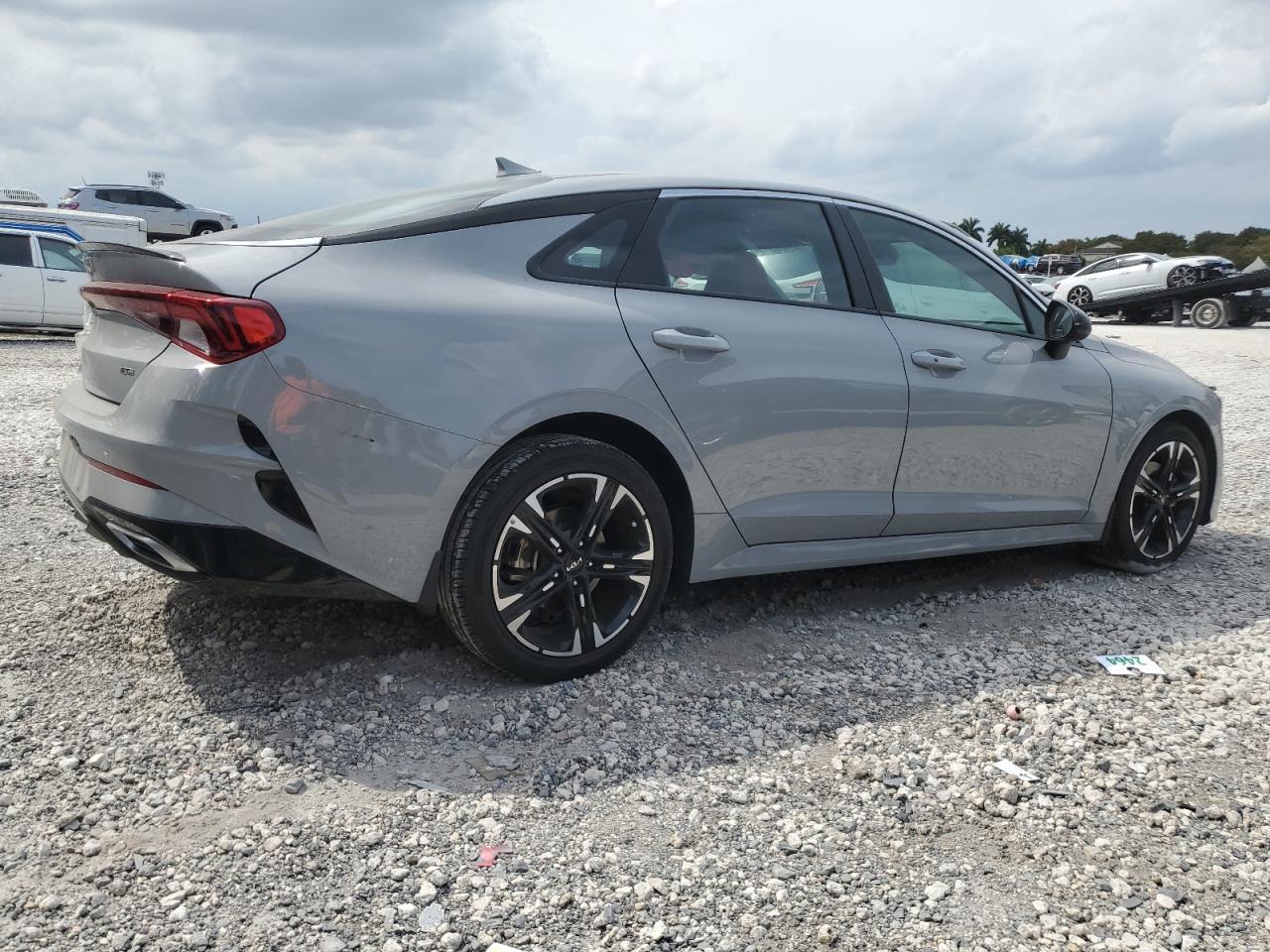 2023 KIA K5