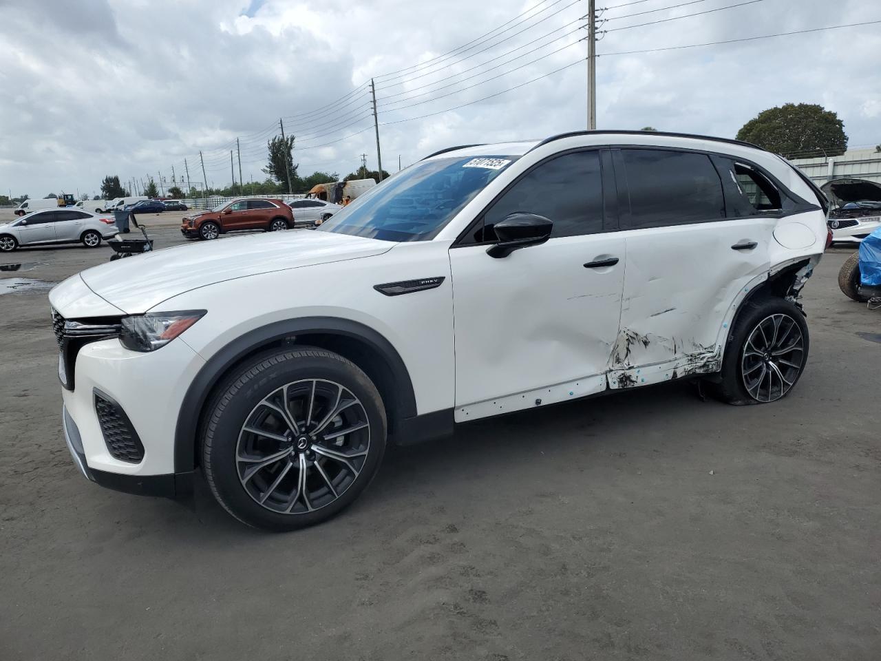 2025 MAZDA Cx-70