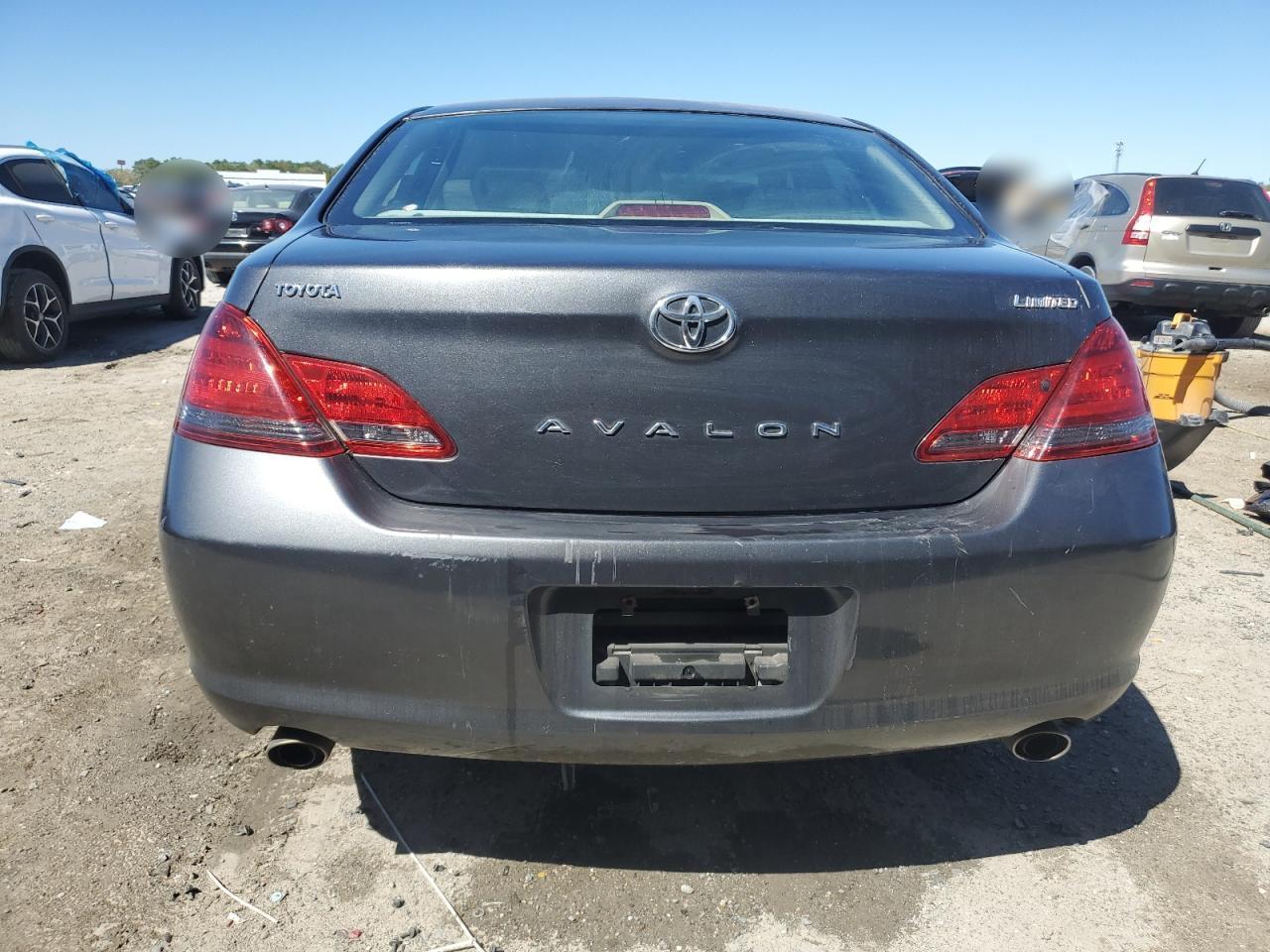 2008 TOYOTA Avalon