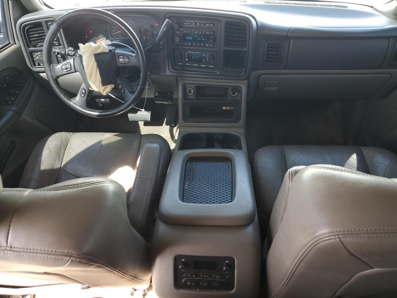 2003 CHEVROLET Tahoe