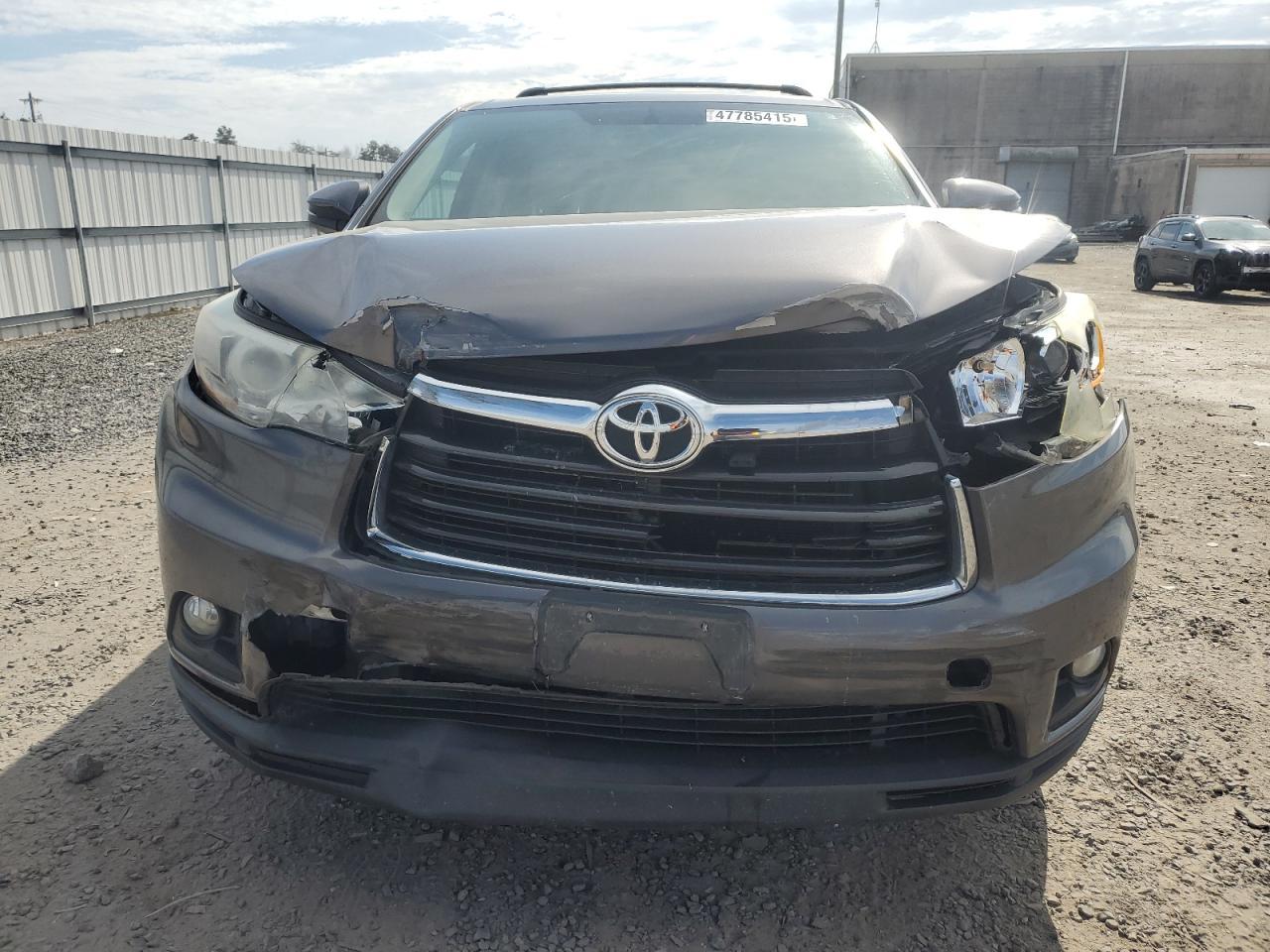 2015 TOYOTA HIGHLANDER