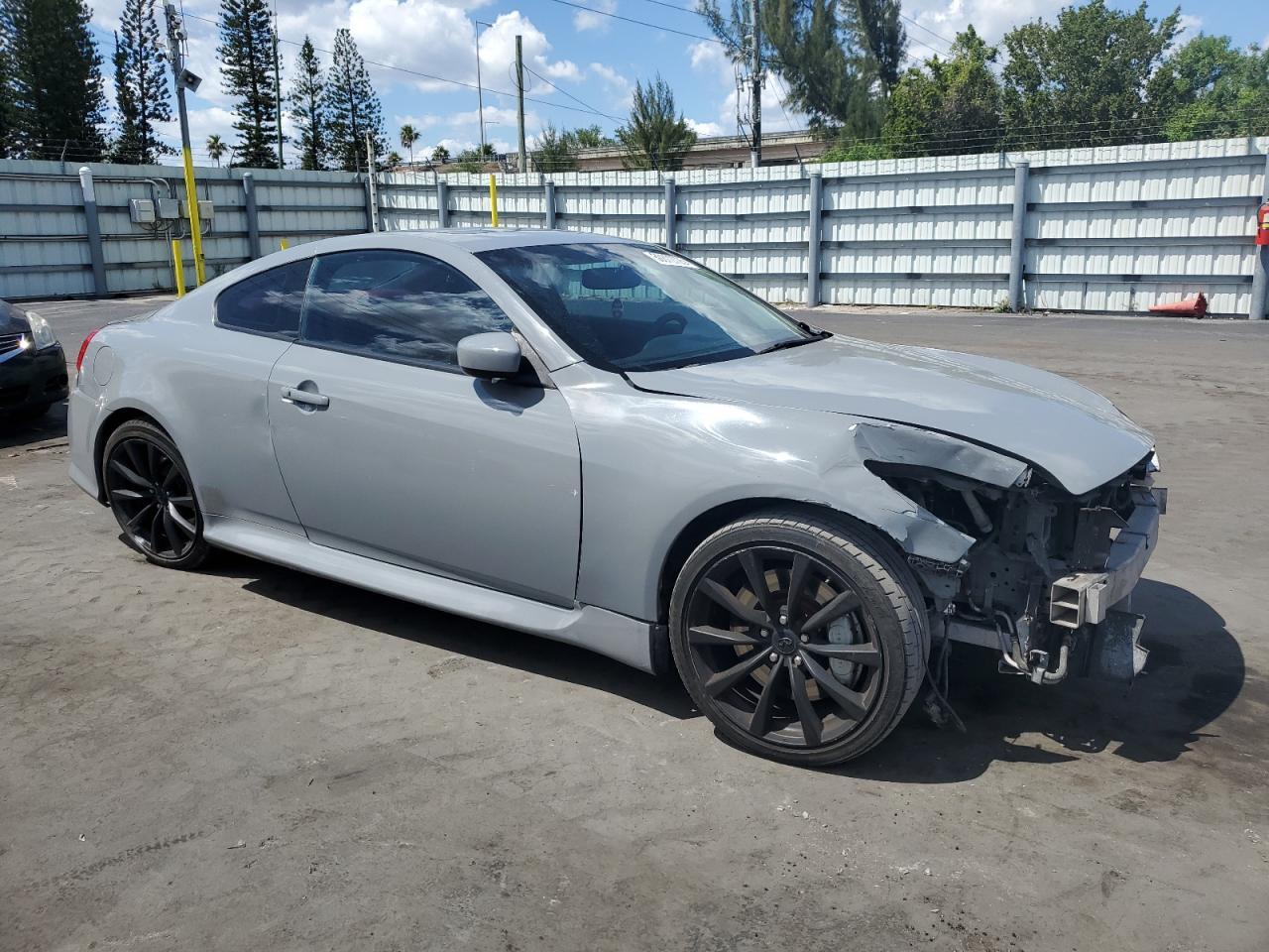 2010 INFINITI G37