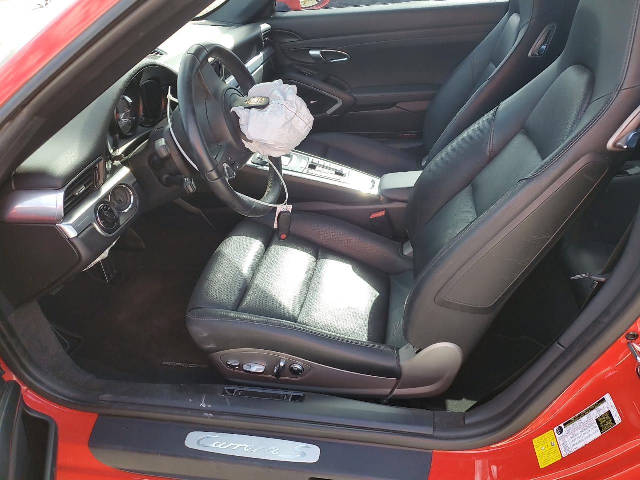 2012 PORSCHE 911