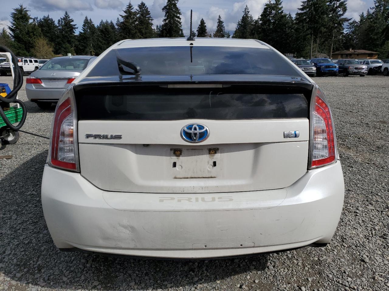 2015 TOYOTA PRIUS