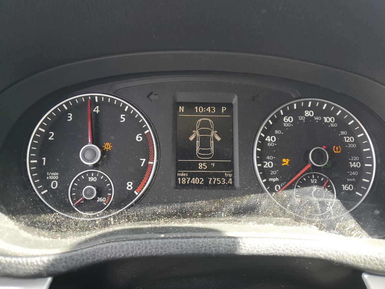 2012 VOLKSWAGEN Passat
