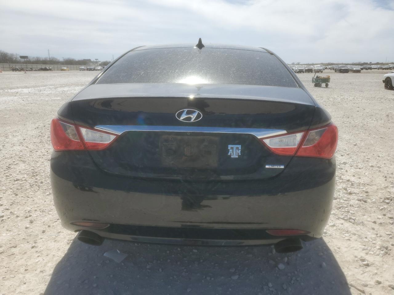 2011 HYUNDAI SONATA