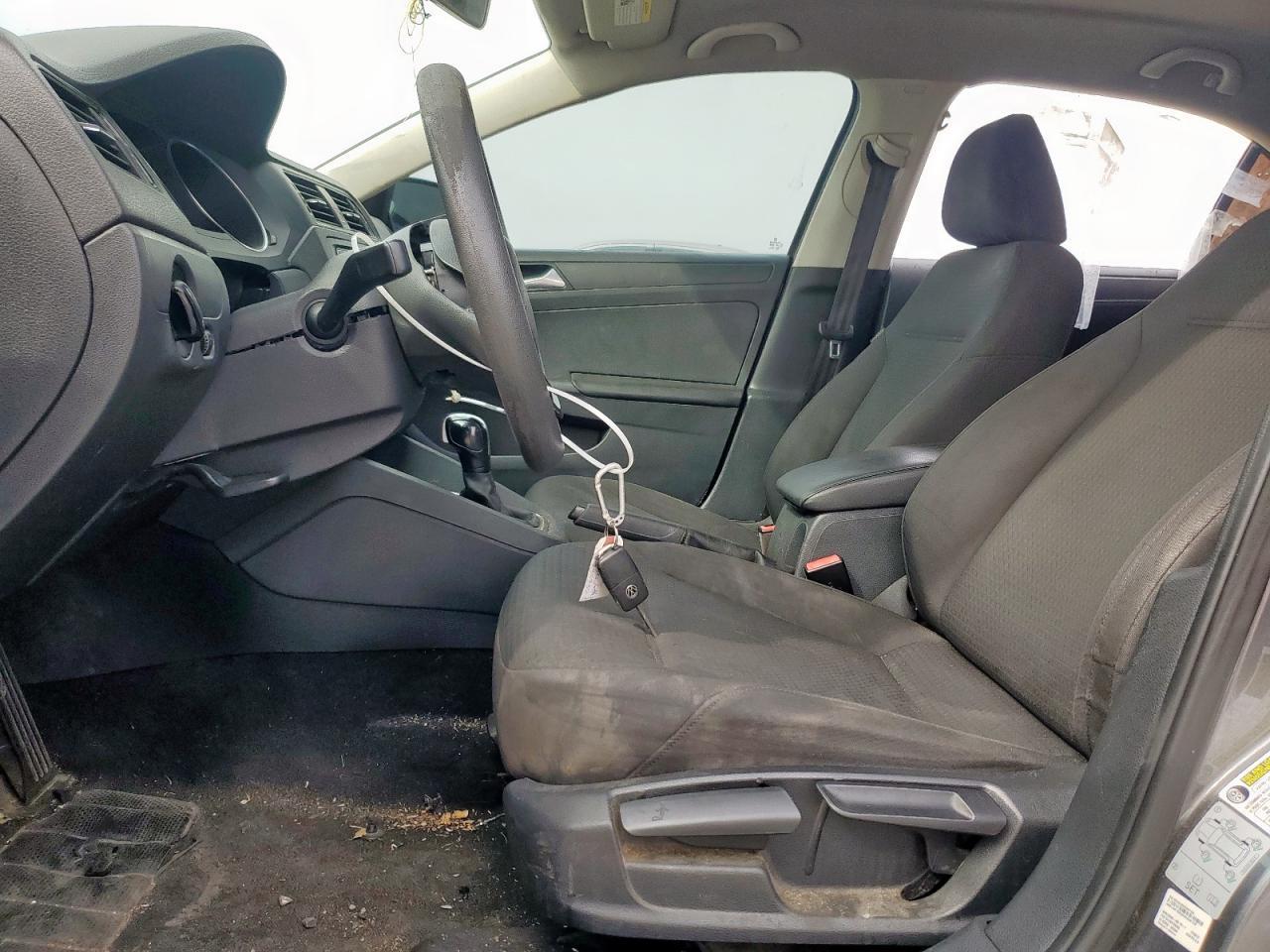2016 VOLKSWAGEN JETTA