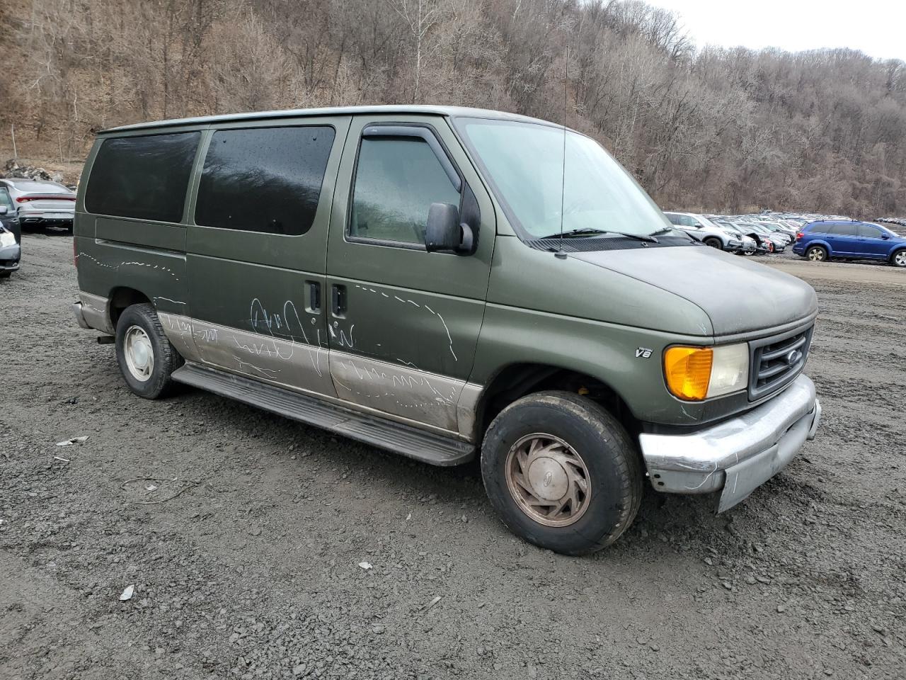 2002 FORD ECONOLINE