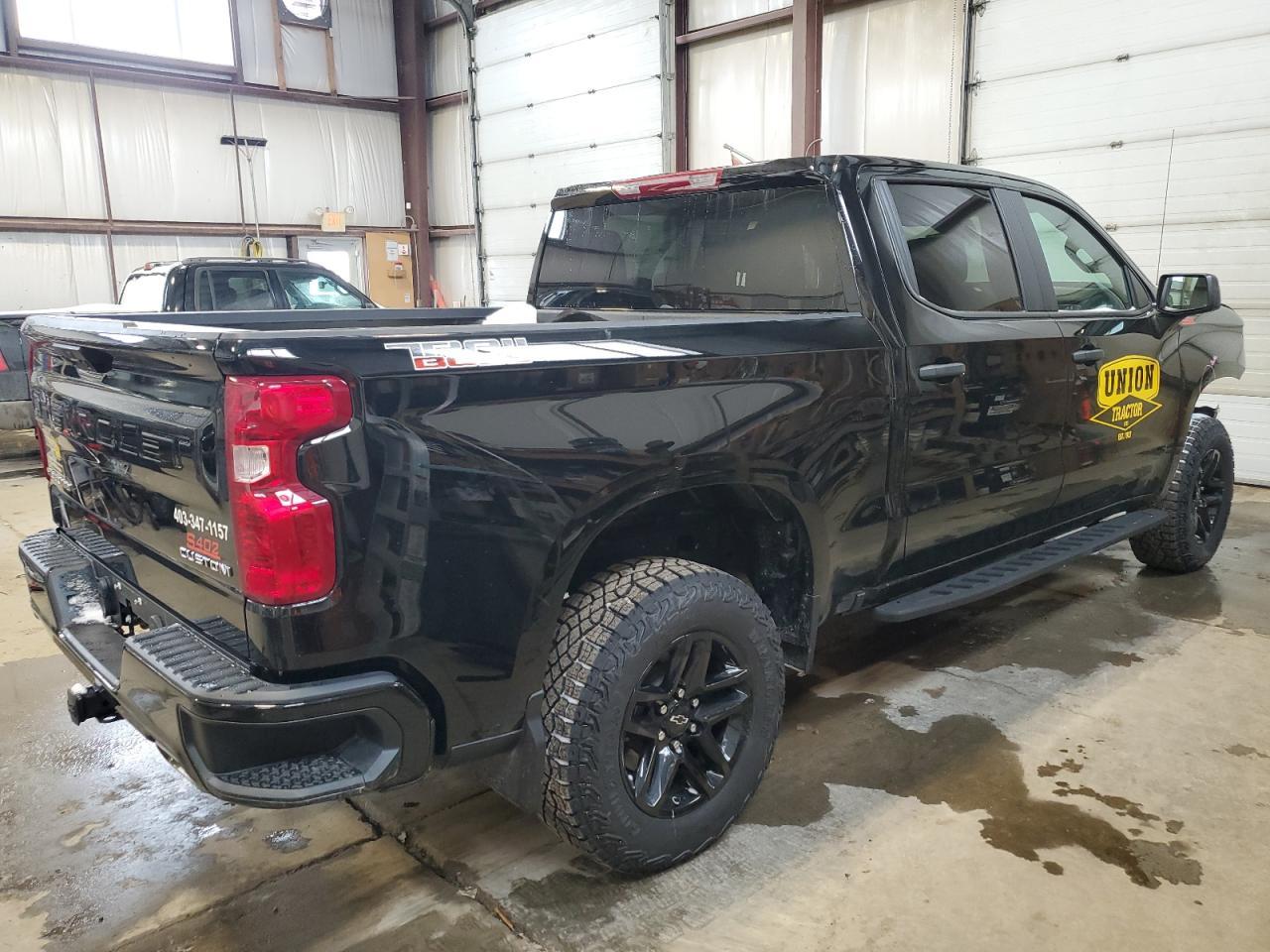 2025 CHEVROLET Silverado