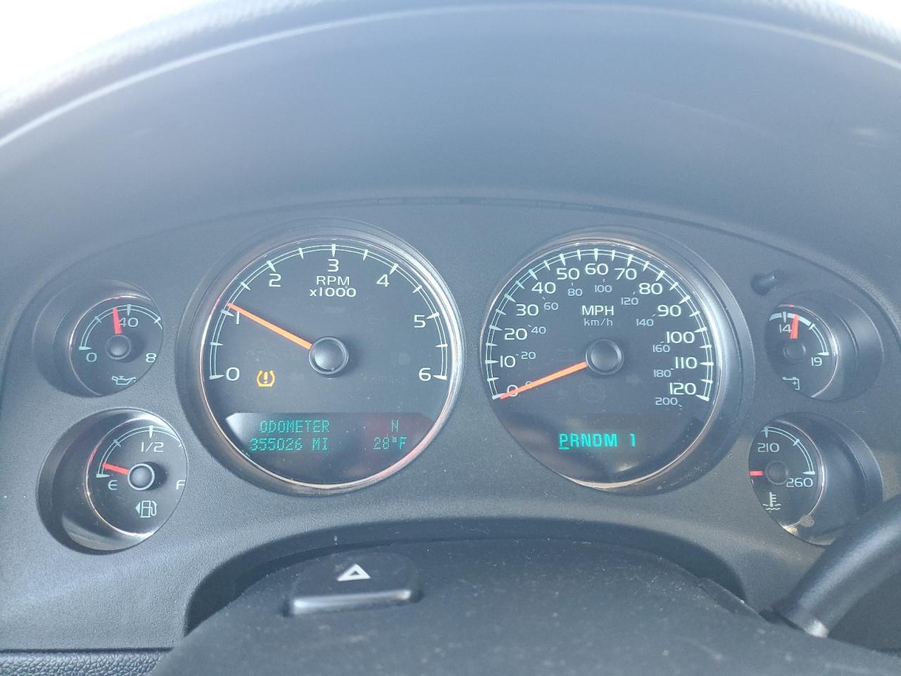 2011 CHEVROLET Suburban