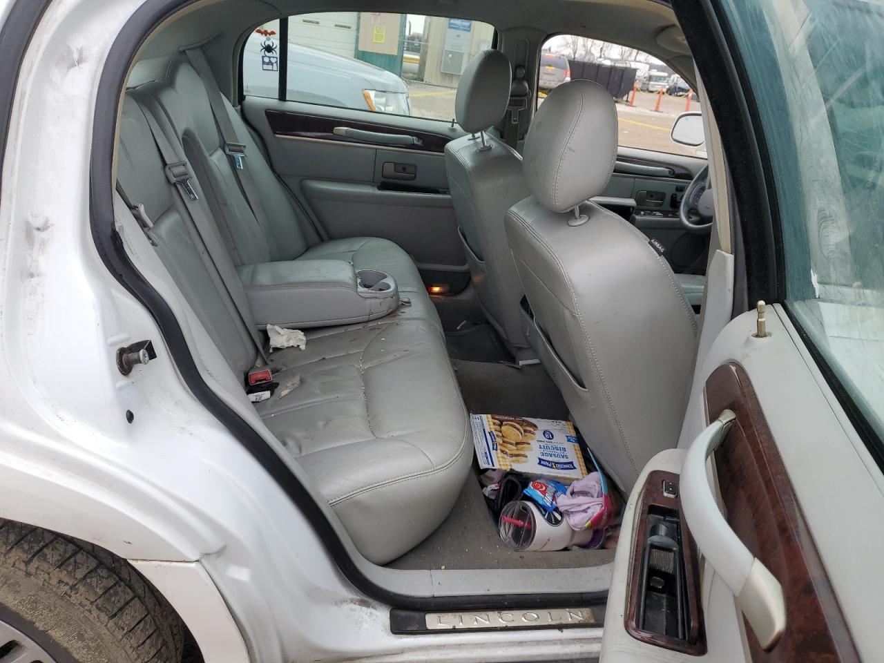 2007 LINCOLN Town Car